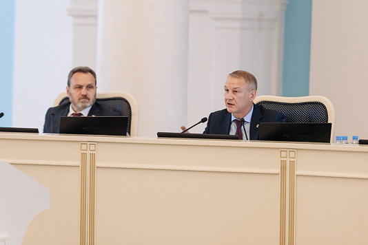 Аркадий Фомин: Мы видим, что принимаемые нами законы благодаря финансовой обеспеченности реально работают